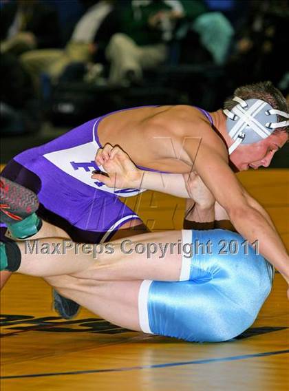 Thumbnail 2 in NYSPHSAA D1 Championships (96-135 Finals) photogallery.