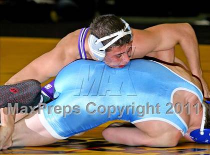 Thumbnail 3 in NYSPHSAA D1 Championships (96-135 Finals) photogallery.