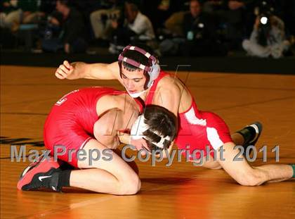 Thumbnail 1 in NYSPHSAA D1 Championships (96-135 Finals) photogallery.