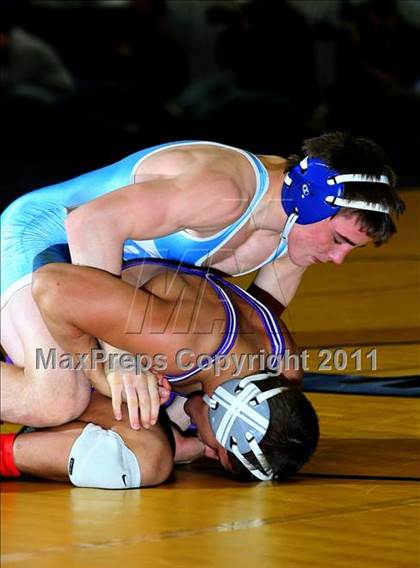 Thumbnail 3 in NYSPHSAA D1 Championships (96-135 Finals) photogallery.
