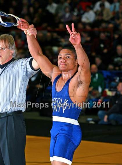 Thumbnail 2 in NYSPHSAA D1 Championships (96-135 Finals) photogallery.