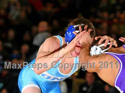 Thumbnail 1 in NYSPHSAA D1 Championships (96-135 Finals) photogallery.