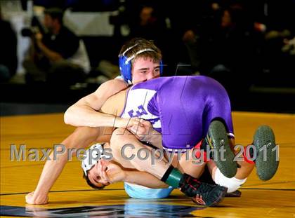 Thumbnail 3 in NYSPHSAA D1 Championships (96-135 Finals) photogallery.