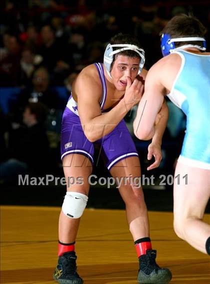 Thumbnail 2 in NYSPHSAA D1 Championships (96-135 Finals) photogallery.