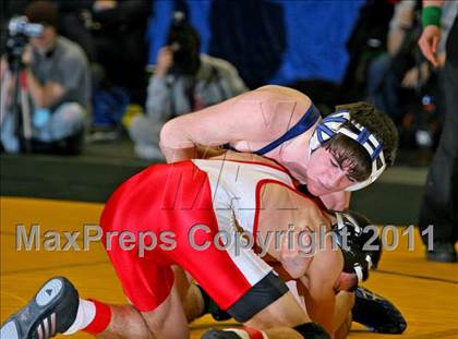 Thumbnail 2 in NYSPHSAA D1 Championships (96-135 Finals) photogallery.