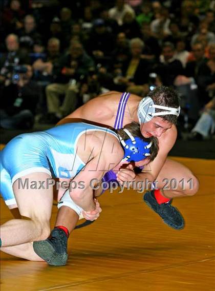 Thumbnail 1 in NYSPHSAA D1 Championships (96-135 Finals) photogallery.