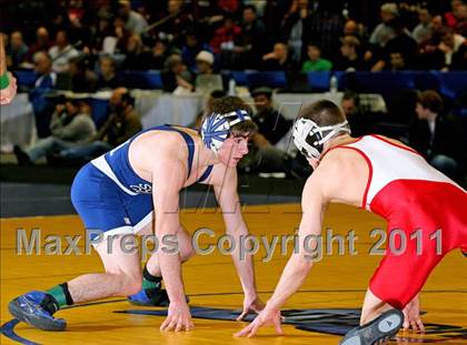 Thumbnail 3 in NYSPHSAA D1 Championships (96-135 Finals) photogallery.