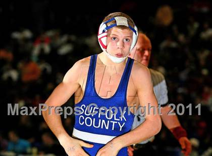 Thumbnail 1 in NYSPHSAA D1 Championships (96-135 Finals) photogallery.