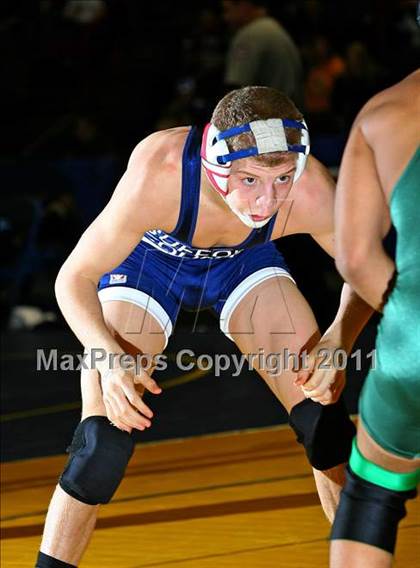 Thumbnail 1 in NYSPHSAA D1 Championships (96-135 Finals) photogallery.