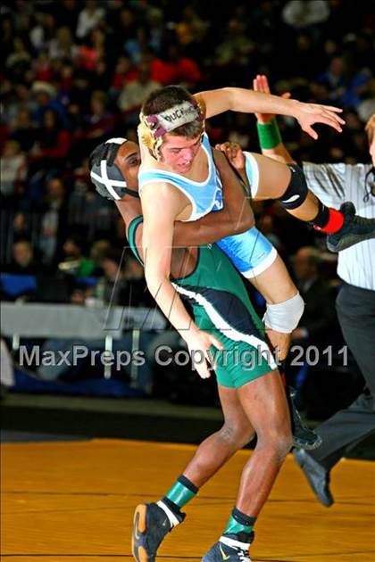 Thumbnail 1 in NYSPHSAA D1 Championships (96-135 Finals) photogallery.
