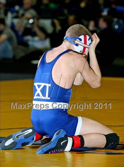 Thumbnail 2 in NYSPHSAA D1 Championships (96-135 Finals) photogallery.