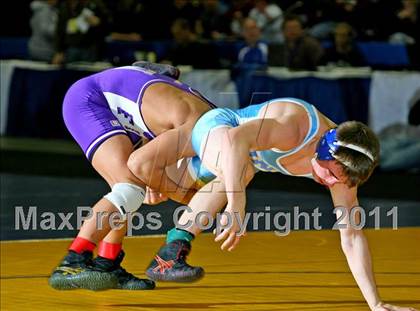 Thumbnail 1 in NYSPHSAA D1 Championships (96-135 Finals) photogallery.
