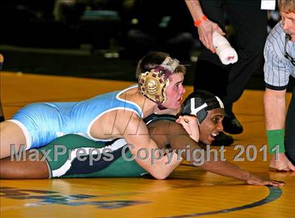 Thumbnail 1 in NYSPHSAA D1 Championships (96-135 Finals) photogallery.