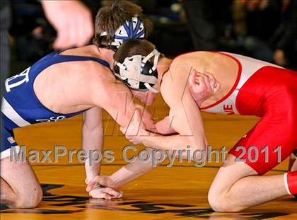 Thumbnail 2 in NYSPHSAA D1 Championships (96-135 Finals) photogallery.