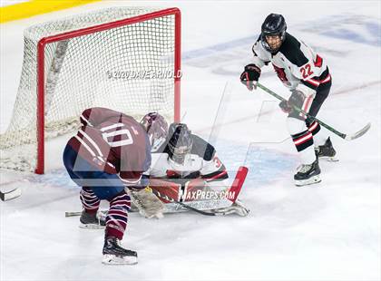 Thumbnail 1 in Belmont vs. Reading Memorial (MIAA Division 1 North Semifinal) photogallery.