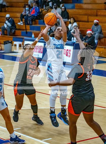 Thumbnail 1 in Union Pines vs. South View (Cumberland County Holiday Classic) photogallery.