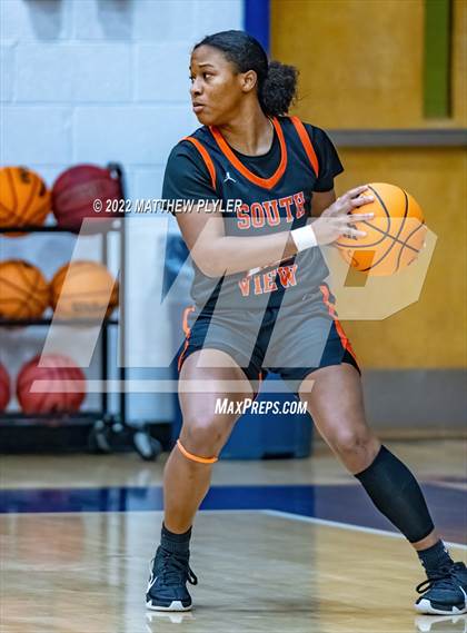 Thumbnail 3 in Union Pines vs. South View (Cumberland County Holiday Classic) photogallery.