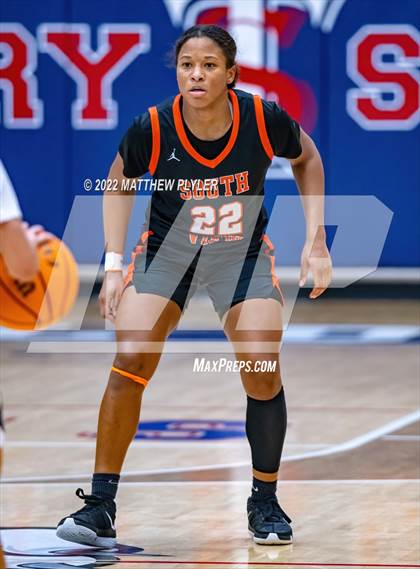 Thumbnail 1 in Union Pines vs. South View (Cumberland County Holiday Classic) photogallery.