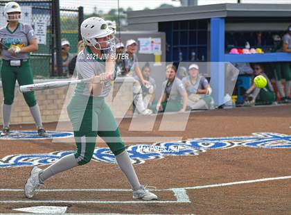 Thumbnail 2 in Rusk vs Taylor (UIL 4A Area Playoff) photogallery.