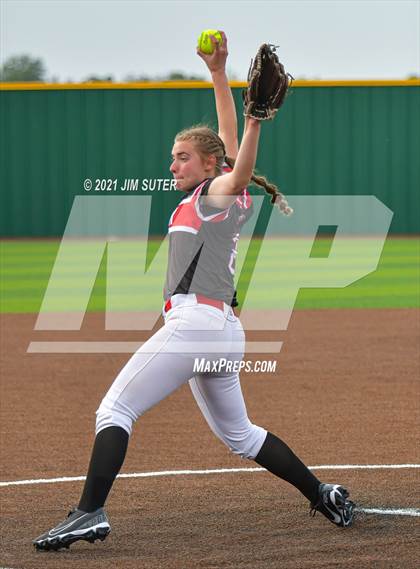 Thumbnail 1 in Rusk vs Taylor (UIL 4A Area Playoff) photogallery.