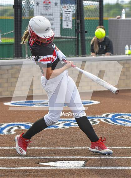 Thumbnail 1 in Rusk vs Taylor (UIL 4A Area Playoff) photogallery.