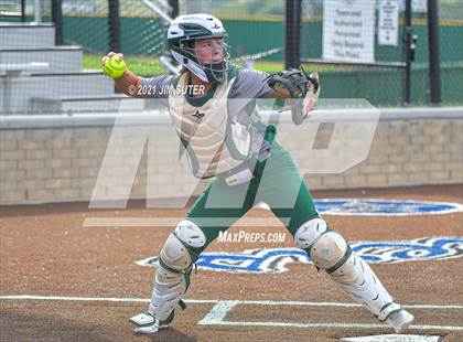 Thumbnail 3 in Rusk vs Taylor (UIL 4A Area Playoff) photogallery.