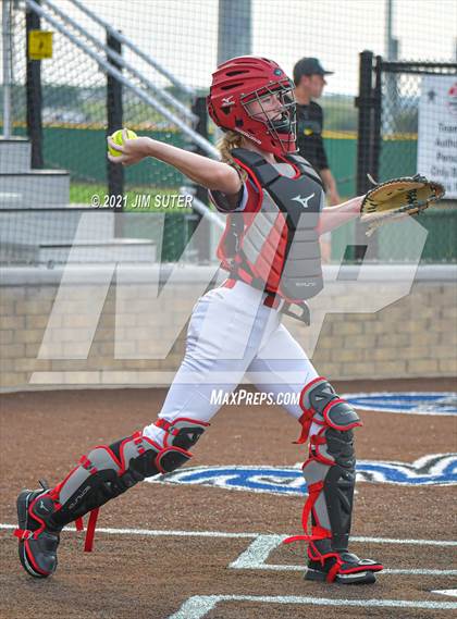 Thumbnail 2 in Rusk vs Taylor (UIL 4A Area Playoff) photogallery.