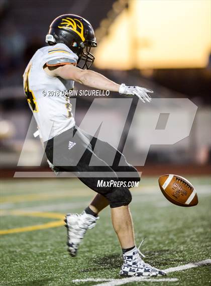 Thumbnail 1 in Round Valley vs. Thatcher (AIA 2A Final) photogallery.