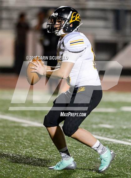Thumbnail 1 in Round Valley vs. Thatcher (AIA 2A Final) photogallery.