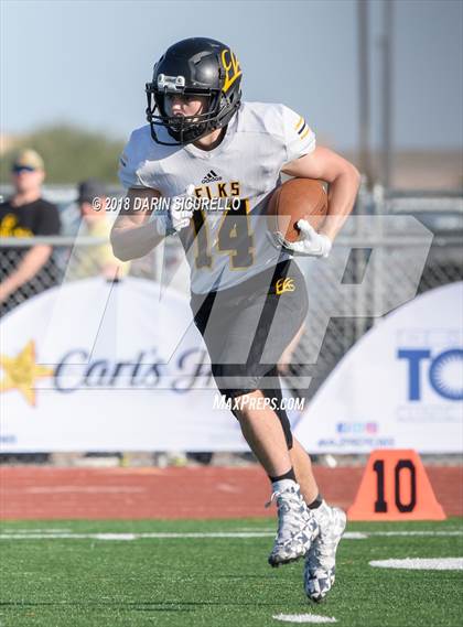 Thumbnail 3 in Round Valley vs. Thatcher (AIA 2A Final) photogallery.