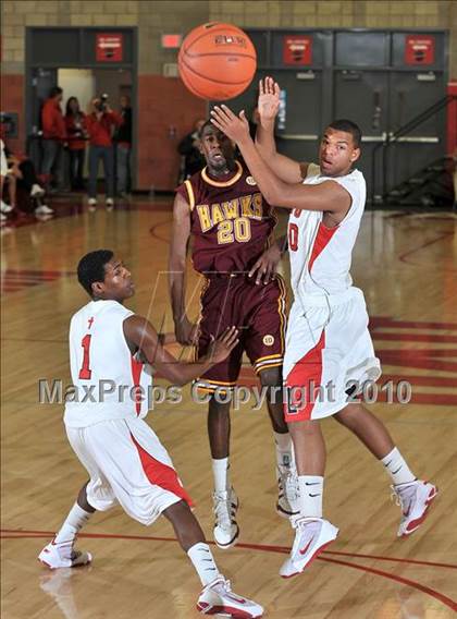 Thumbnail 1 in Lutheran vs. Ocean View (Nike Extravaganza) photogallery.