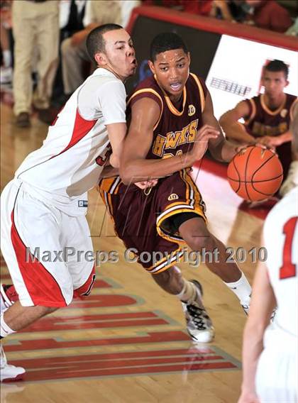 Thumbnail 3 in Lutheran vs. Ocean View (Nike Extravaganza) photogallery.