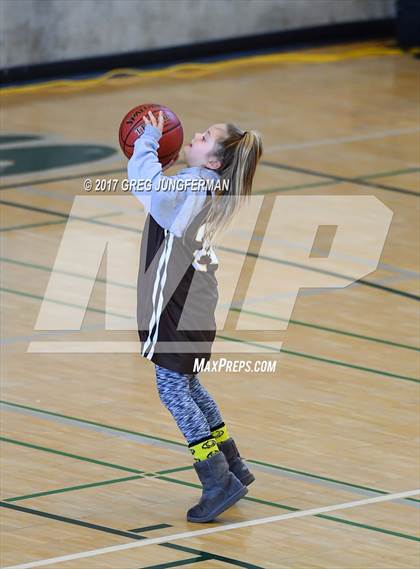 Thumbnail 1 in Menlo-Atherton vs. Saint Francis (Elite Showcase) photogallery.