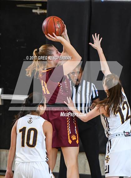 Thumbnail 2 in Menlo-Atherton vs. Saint Francis (Elite Showcase) photogallery.