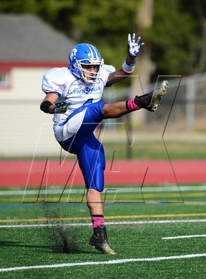 Thumbnail 2 in Lewis Mills @ Granby Memorial photogallery.