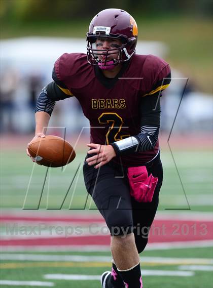 Thumbnail 3 in Lewis Mills @ Granby Memorial photogallery.