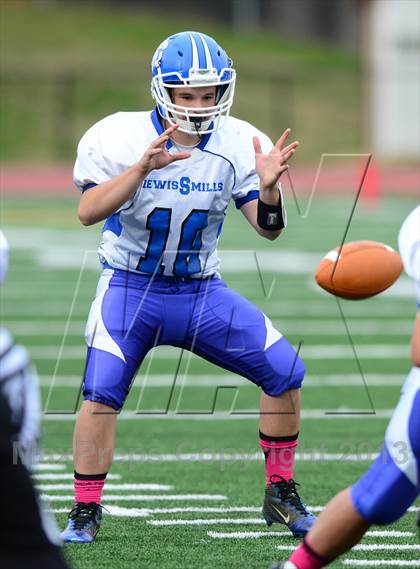 Thumbnail 1 in Lewis Mills @ Granby Memorial photogallery.