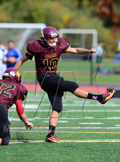 Thumbnail 3 in Lewis Mills @ Granby Memorial photogallery.