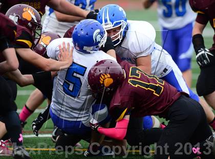 Thumbnail 3 in Lewis Mills @ Granby Memorial photogallery.