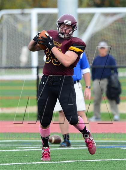 Thumbnail 2 in Lewis Mills @ Granby Memorial photogallery.