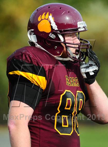 Thumbnail 2 in Lewis Mills @ Granby Memorial photogallery.