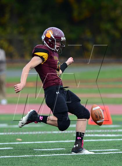 Thumbnail 3 in Lewis Mills @ Granby Memorial photogallery.