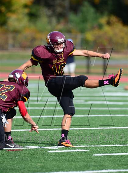 Thumbnail 3 in Lewis Mills @ Granby Memorial photogallery.