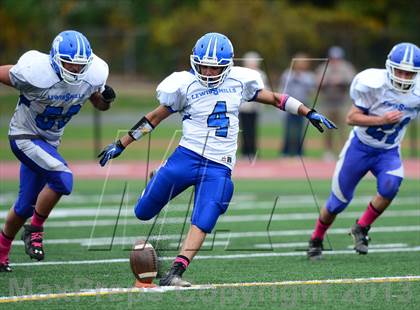 Thumbnail 2 in Lewis Mills @ Granby Memorial photogallery.