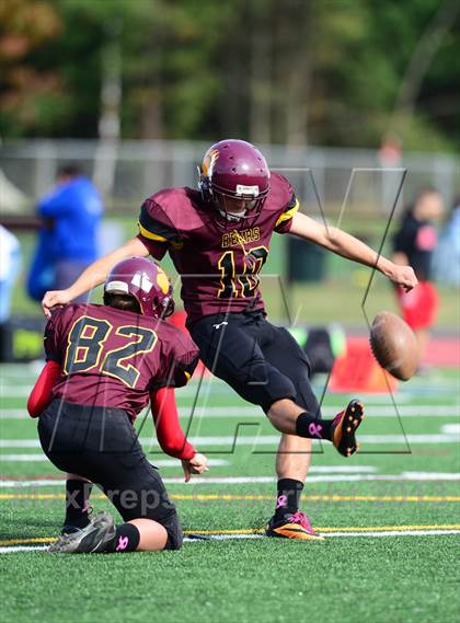 Thumbnail 2 in Lewis Mills @ Granby Memorial photogallery.