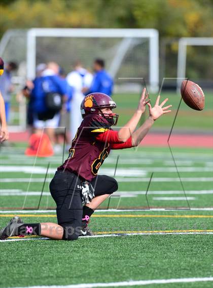 Thumbnail 1 in Lewis Mills @ Granby Memorial photogallery.