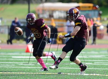 Thumbnail 1 in Lewis Mills @ Granby Memorial photogallery.