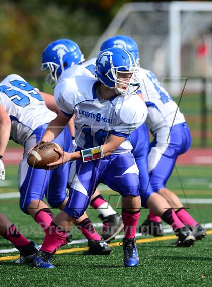 Thumbnail 3 in Lewis Mills @ Granby Memorial photogallery.