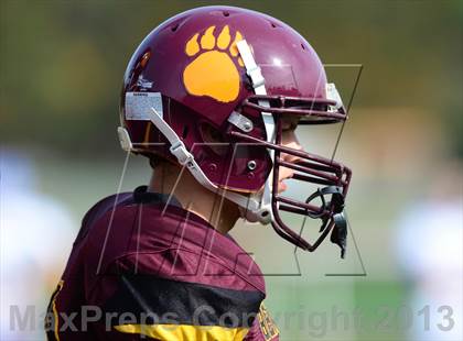 Thumbnail 2 in Lewis Mills @ Granby Memorial photogallery.