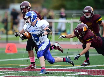 Thumbnail 3 in Lewis Mills @ Granby Memorial photogallery.